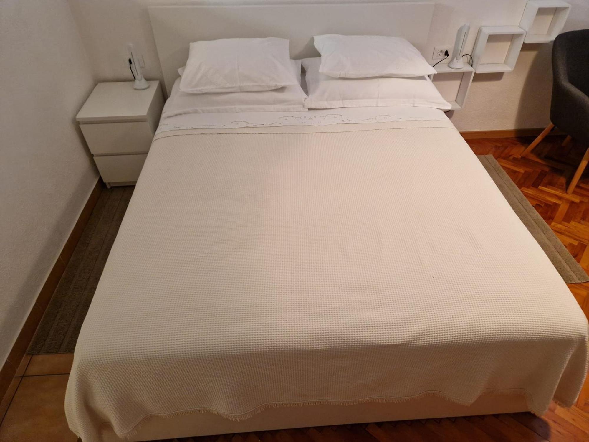 Studio Apartment Riva Sumartin Exterior foto